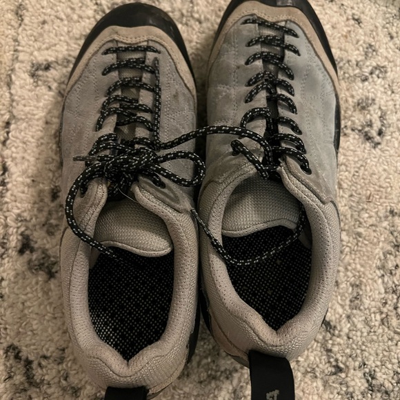 Scarpa Gray Athletic Hiking Shoes - Picture 1 of 3